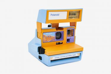 グランドキャニオン国立公園100周年記念 100台限定ポラロイドカメラが発売