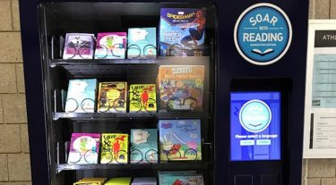 JetBlueが無料本の自動販売機をニューヨークの5自治区に設置