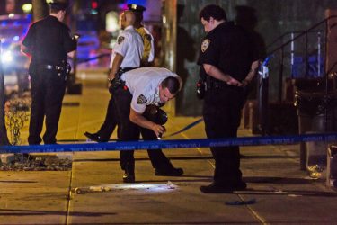 ブルックリンとクイーンズで銃撃事件。合計5人が射殺される